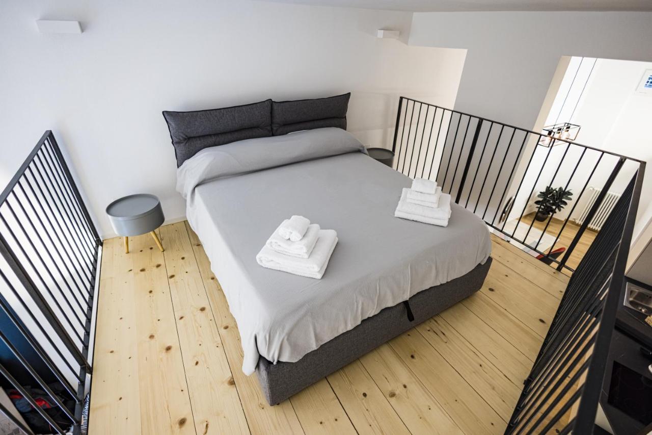 Apartamento Loft La Sedia Rossa - Centro Storico Milán Exterior foto