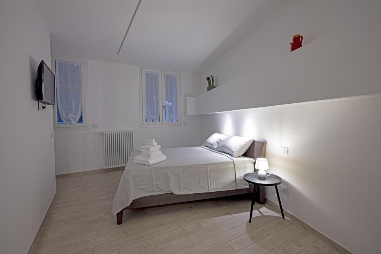Apartamento Loft La Sedia Rossa - Centro Storico Milán Exterior foto