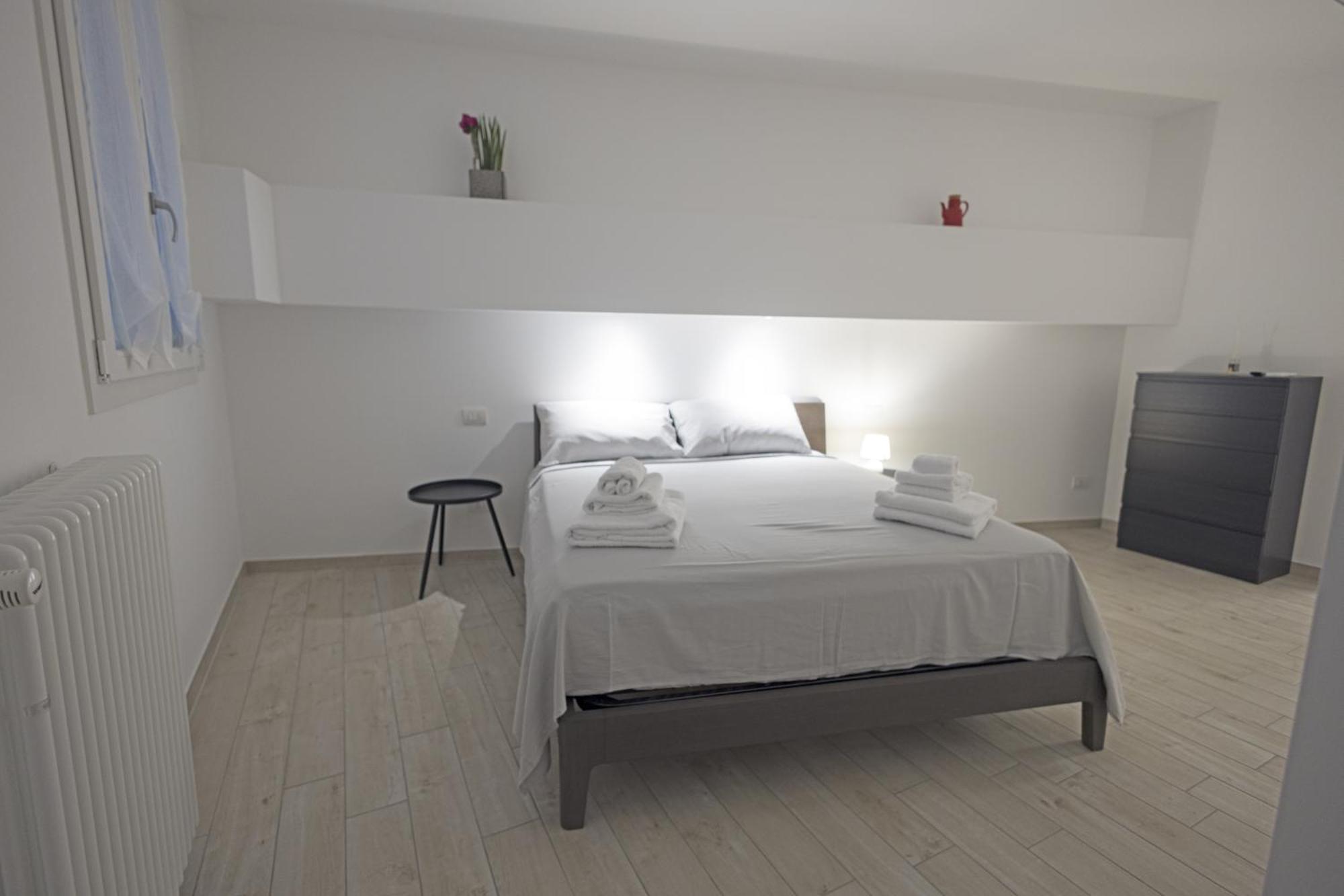 Apartamento Loft La Sedia Rossa - Centro Storico Milán Exterior foto